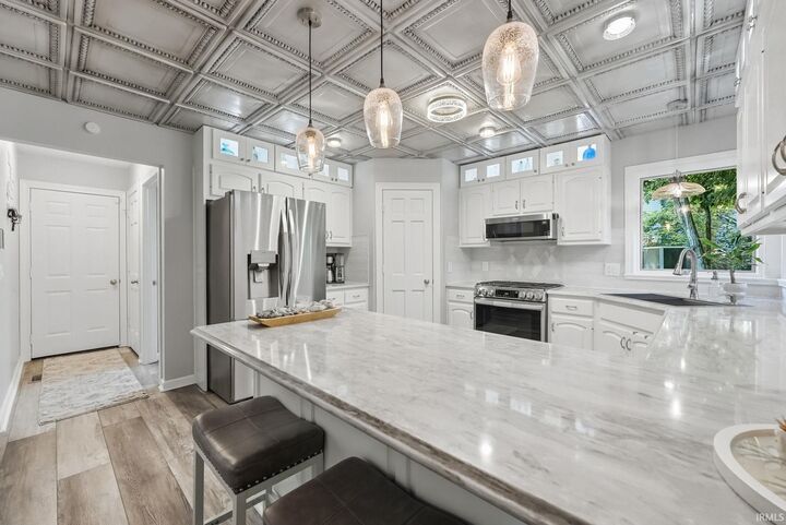 Property Photo:  10410 Glen Arbor Pass  IN 46814-9540 