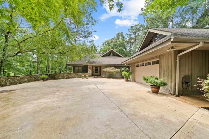 Property Photo:  1031 Old Still Road  GA 30642 