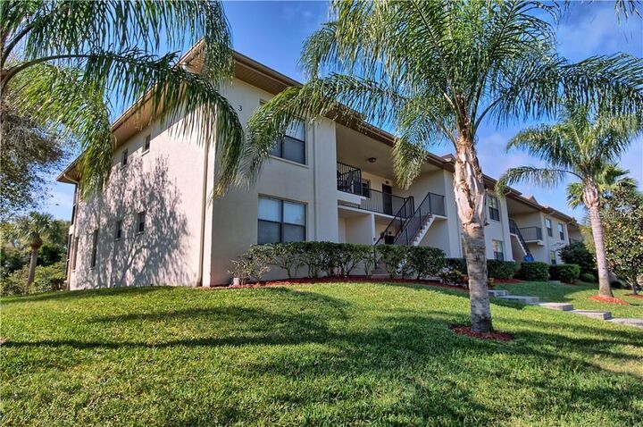 Property Photo: 1673 Seascape Circle 102 FL 34689