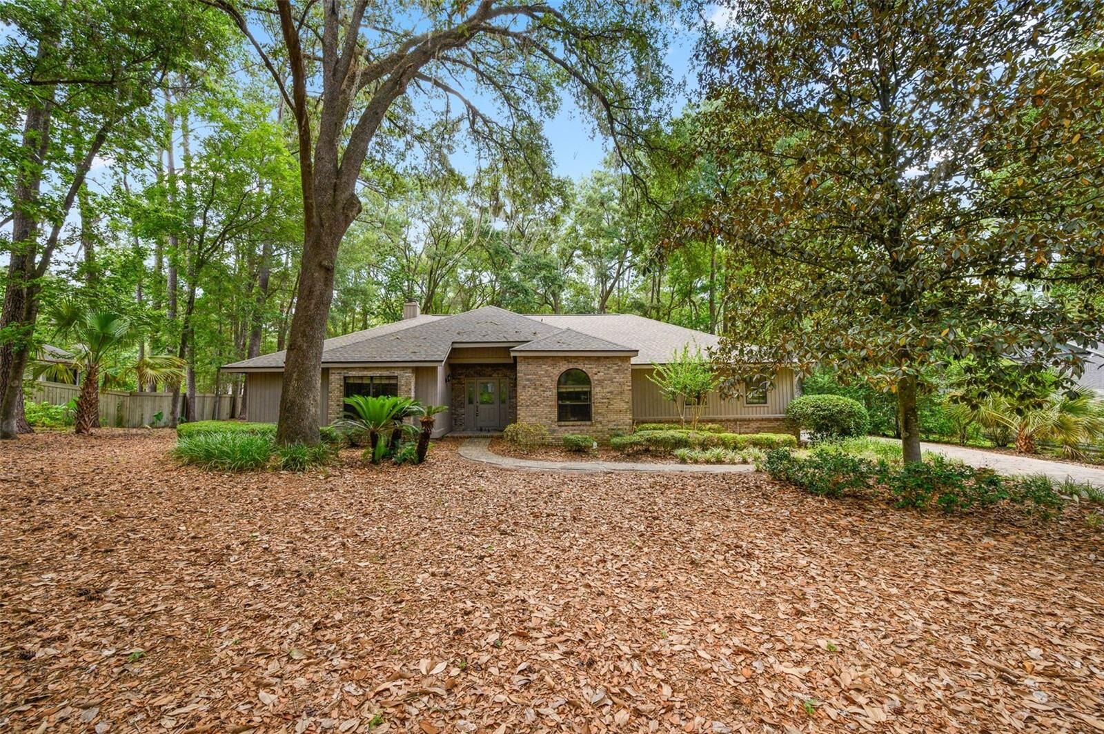 Property Photo:  4427 SW 84th Way  FL 32608 
