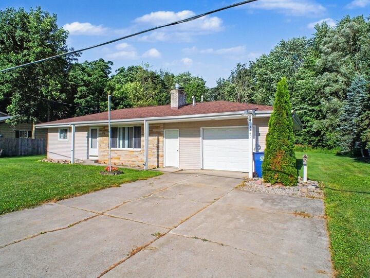 Property Photo: 3140 S Airport Road MI 48722