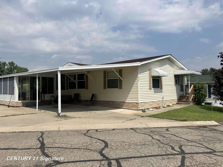 Property Photo:  196 Apollo Avenue  MI 48433 