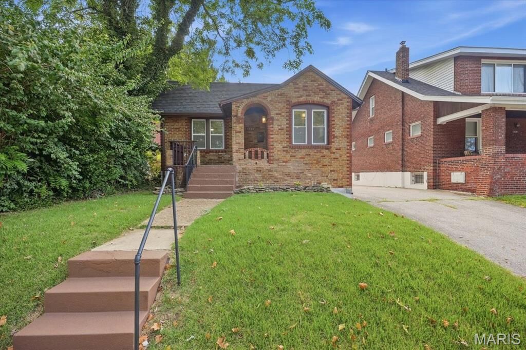 Property Photo:  3344 Lucas And Hunt Road  MO 63121 