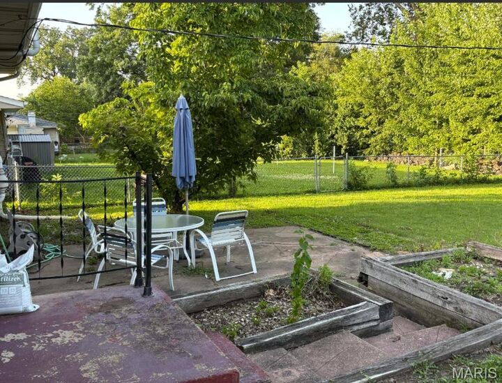 Property Photo: 1710 Clover Lane MO 63031