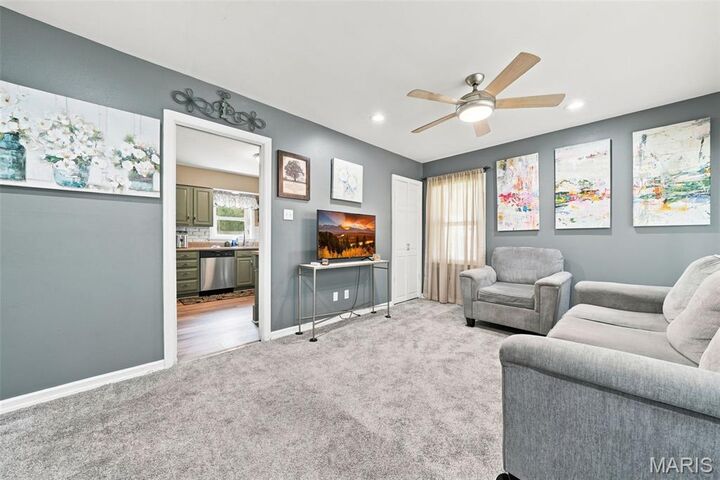 Property Photo: 1710 Clover Lane MO 63031