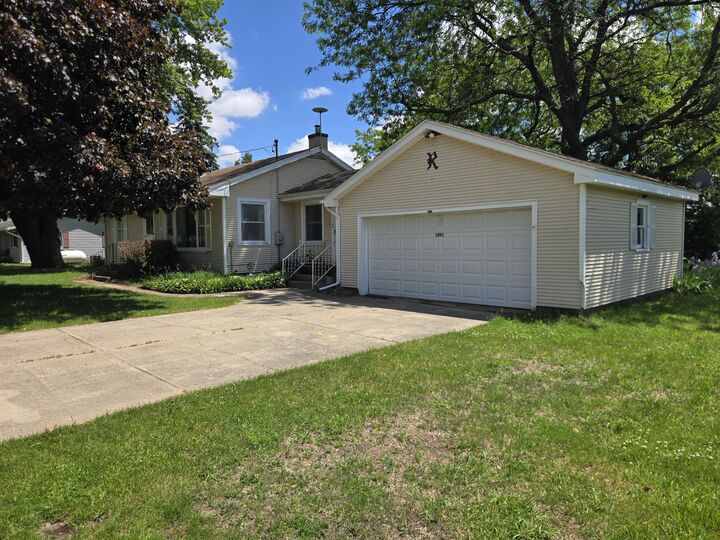 Property Photo: 1091 Belding Road MI 48865
