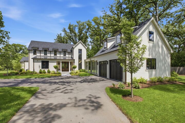 Property Photo: 1360 W Everett Road IL 60045