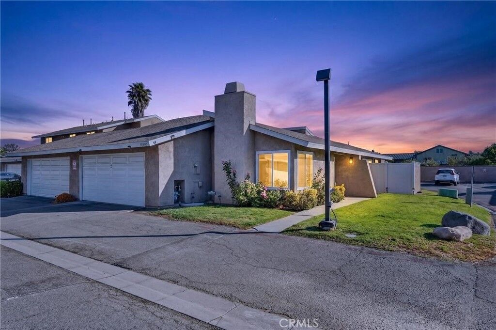 Property Photo:  44535 La Paz Rd A  CA 92592 
