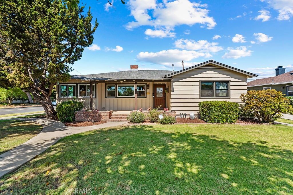 Property Photo: 201 Concord CA 92831