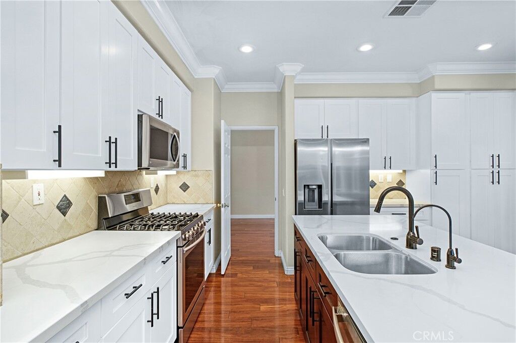 Property Photo:  8405 Manhasset St  CA 92508 