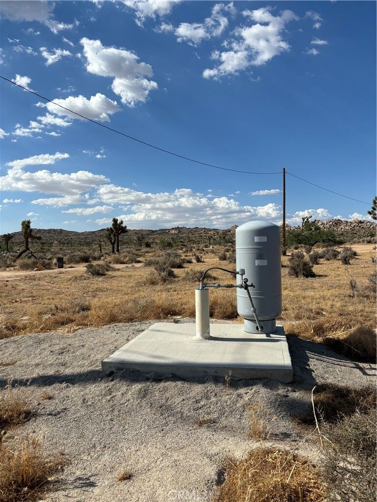 Property Photo:  2171 Billy Bob Lane  CA 92268 