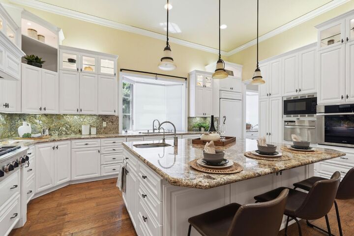 Property Photo:  806 Sierra Oaks Vista Lane  CA 95864 