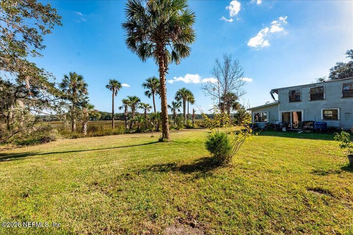 Property Photo: 14297 Galvanized Trail FL 32225