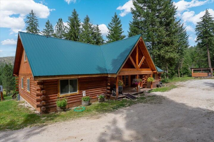 Property Photo:  5249 Happy Hill Rd  WA 99034 