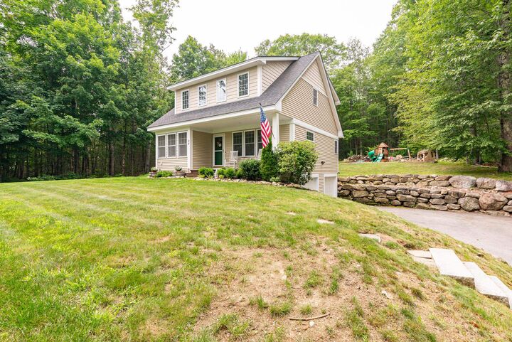 Property Photo: 94 High Meadows Drive NH 03037