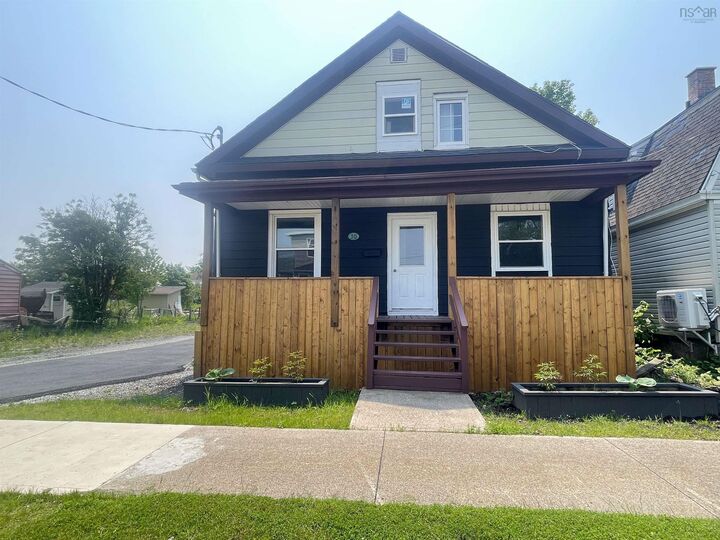 30 Wesley Street — photo 1
