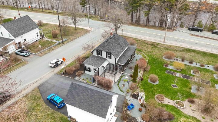 937 King Street — photo 1