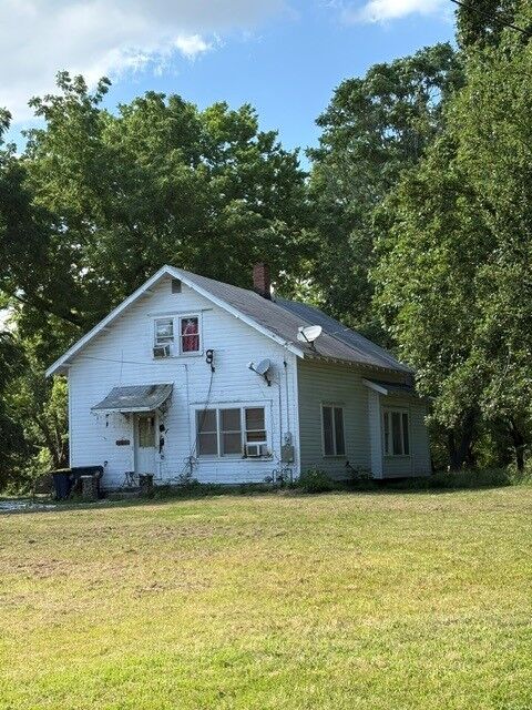 Property Photo:  801 E Hilltop Drive  AR 72756 