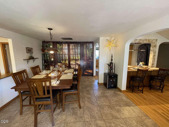 Property Photo:  6085 Adams Road  OR 97540 