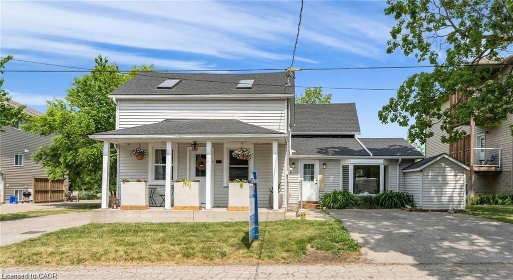 Property Photo:  92 Charles Street Main/A  ON N3A 2N8 