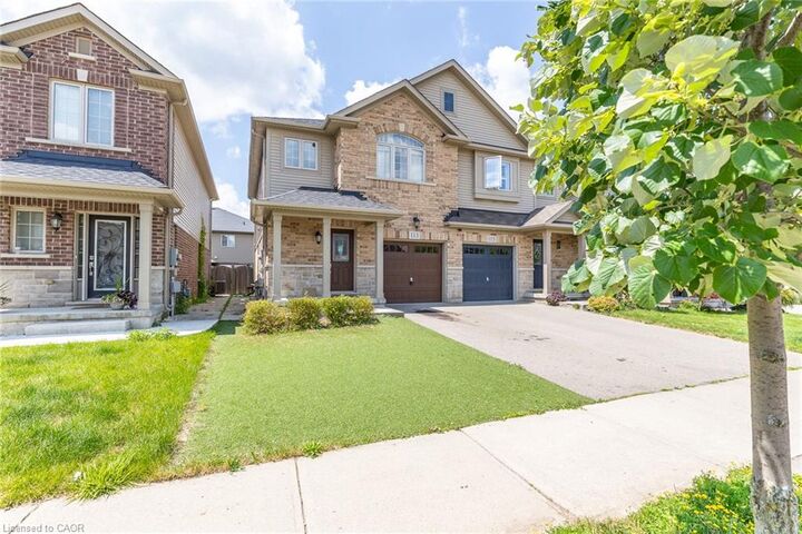 Property Photo:  113 Echovalley Drive  ON L8J 0H1 