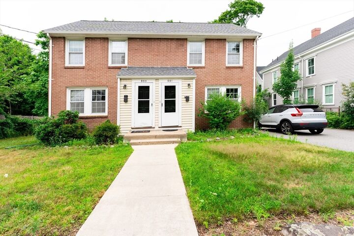 Property Photo:  993 Massachusetts Ave 993  MA 02420 