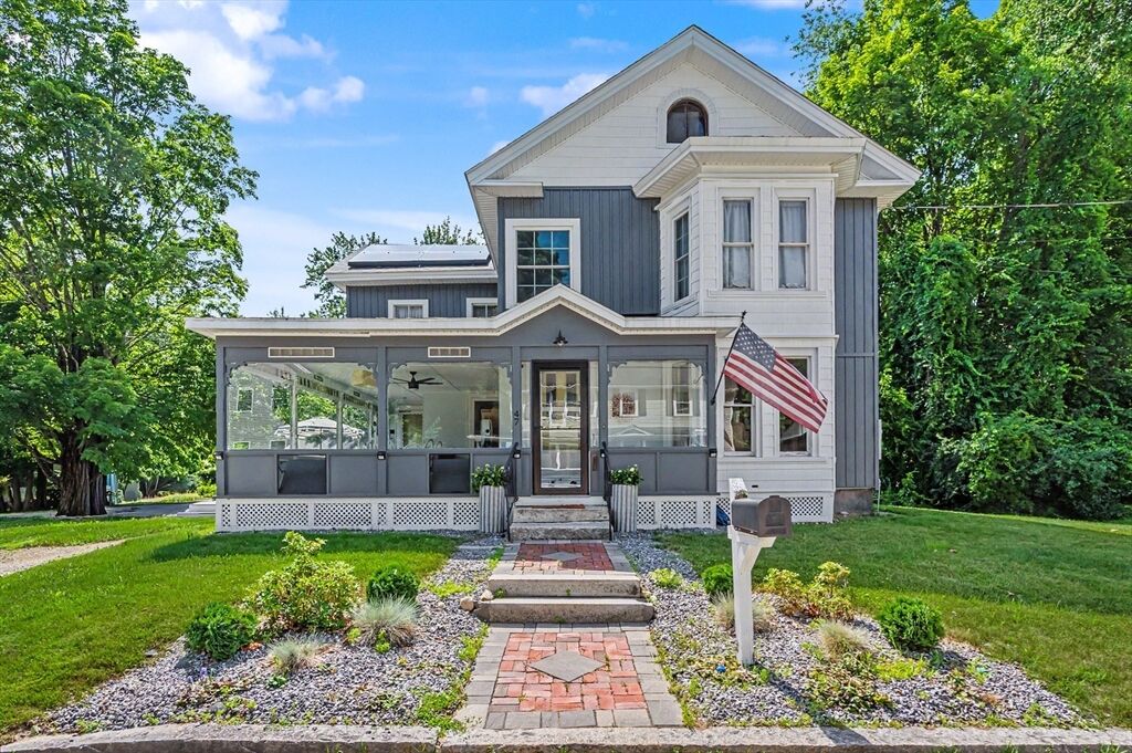 Property Photo: 47 Oak St NH 03055