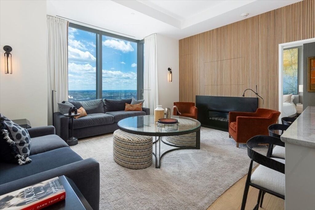 Property Photo: 1 Dalton St 4705 MA 02199