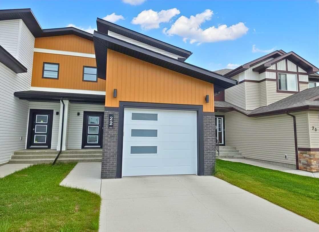 Property Photo:  22 Earl Close  AB T4P 3G6 