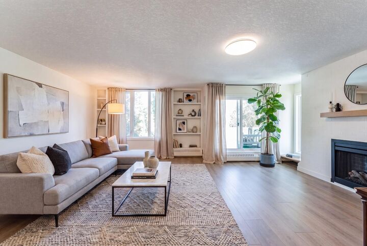 Property Photo: 3747 42 Street NW 204 AB T3A 2W4