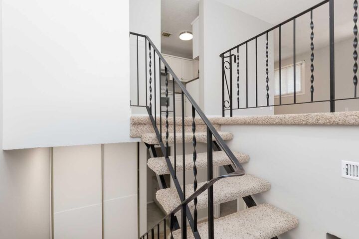 Property Photo:  5 Acadia Road W 13  AB T1K 4C1 
