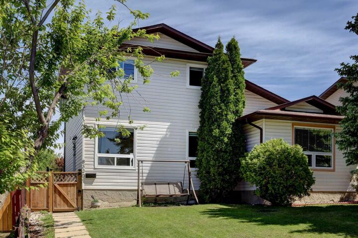 Property Photo: 8320 Centre Street NE AB T3K 1Y1