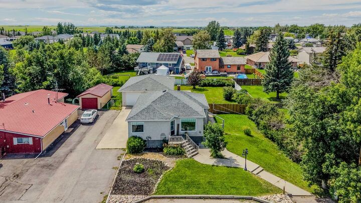 Property Photo: 234 S 100 W AB T0K 2S0