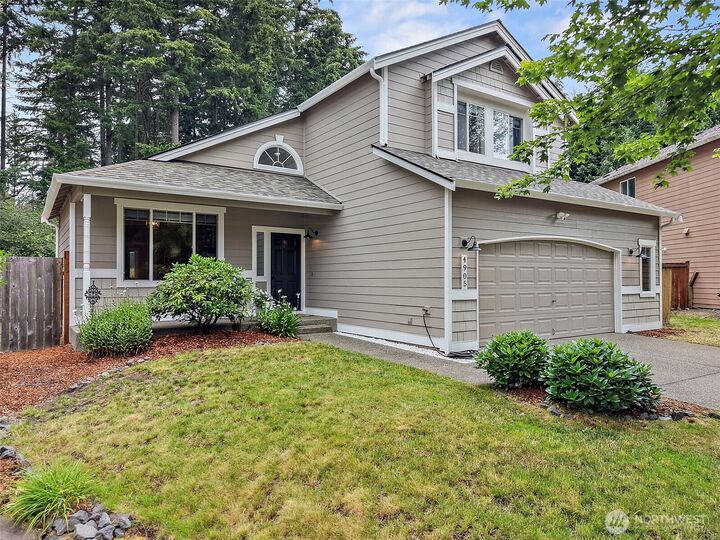 Property Photo:  4905  Highland Court SE  WA 98092 