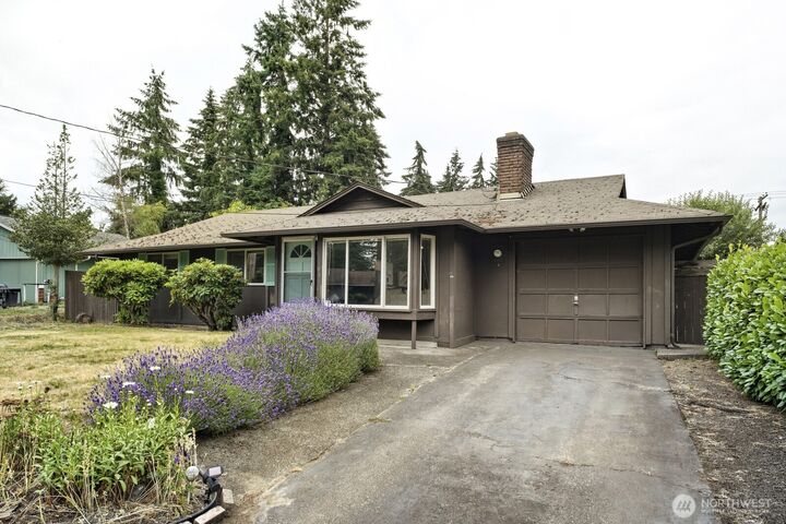 Property Photo:  606 SW 302nd Street  WA 98023 