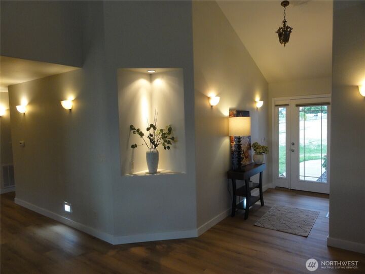 Property Photo: 3862 Shorecrest Drive NE WA 98837