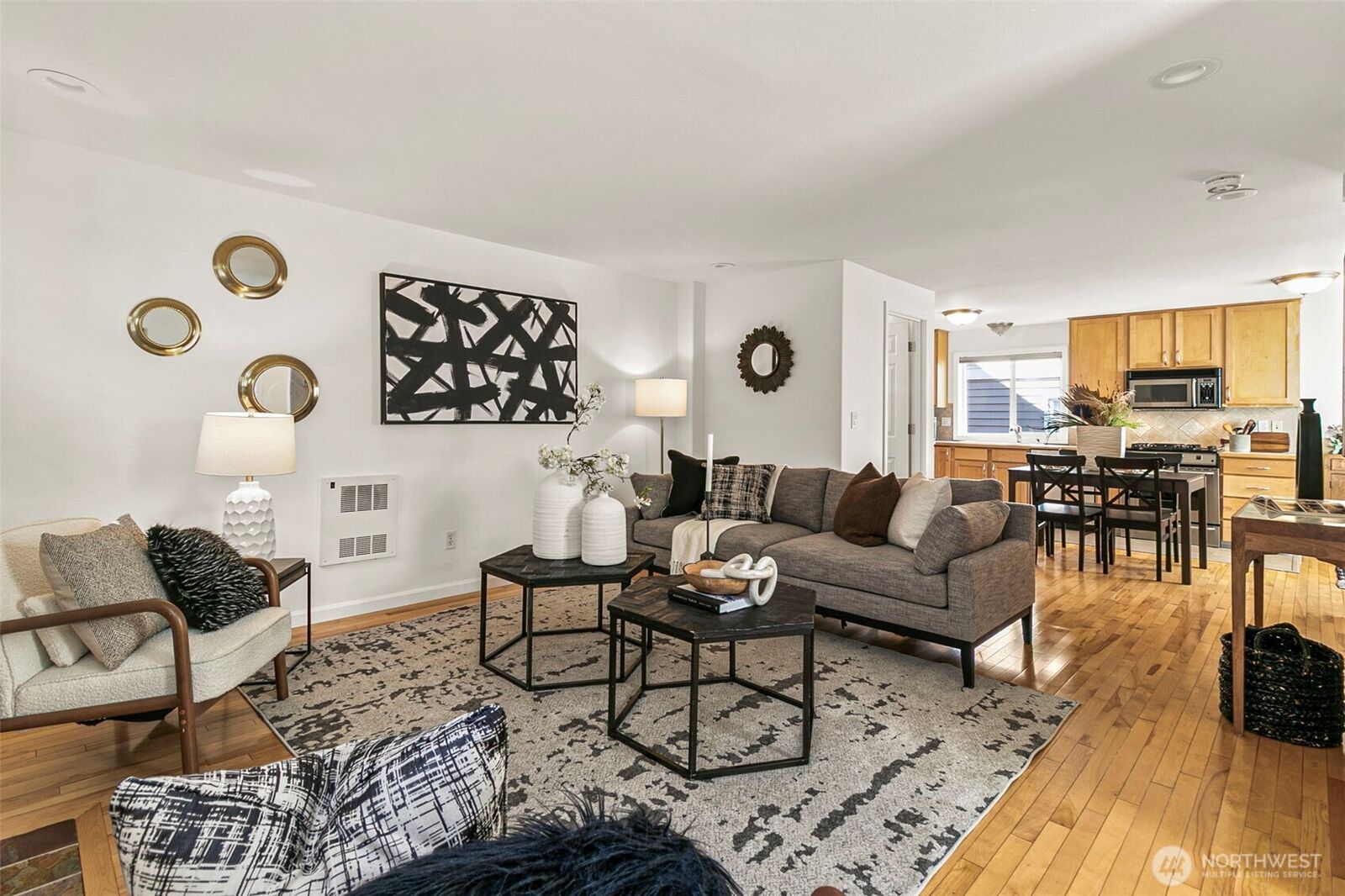 Property Photo:  158  15th B  WA 98122 