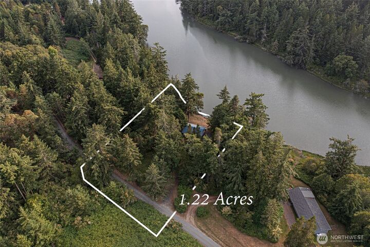 Property Photo: 42 Kingfisher Lane WA 98250
