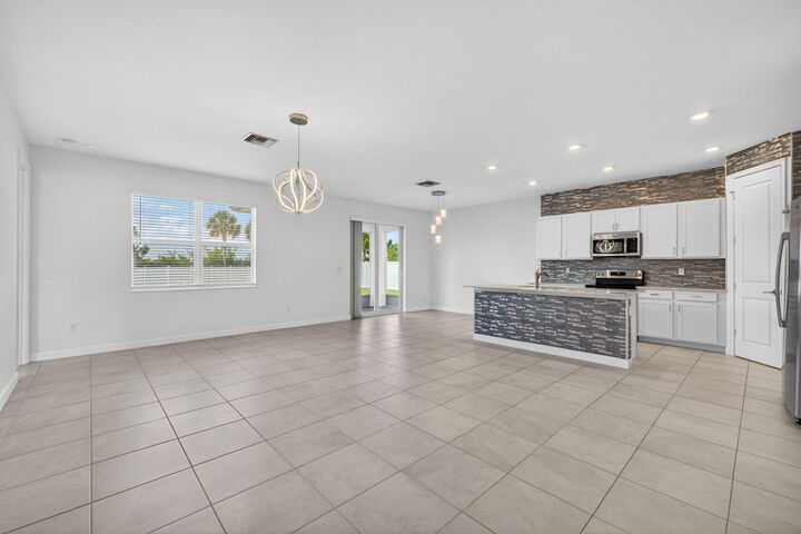 Property Photo:  13275 NW Copper Creek Drive  FL 34987 