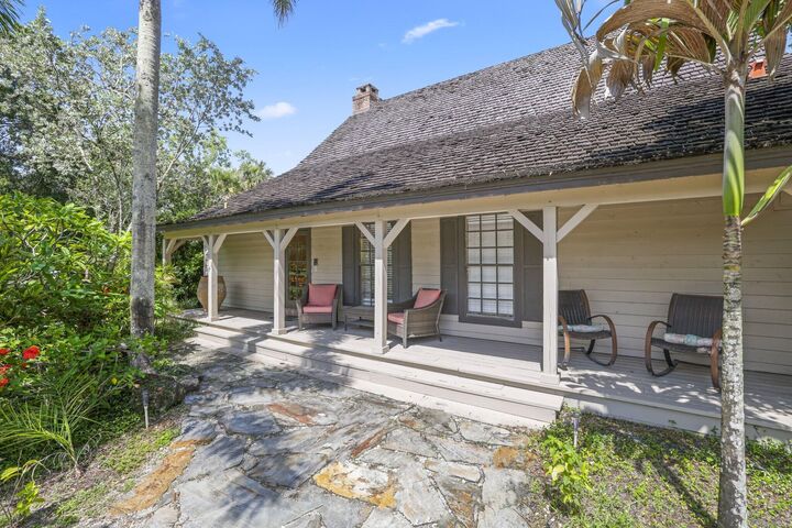 Property Photo:  790 E Rambling Drive  FL 33414 