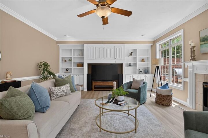 Property Photo: 129 Greengable Way VA 23322