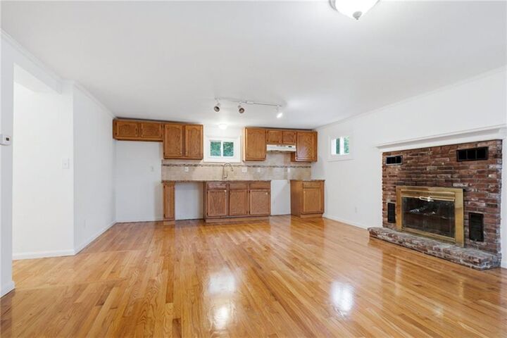 Property Photo: 61 West Warwick Avenue RI 02893