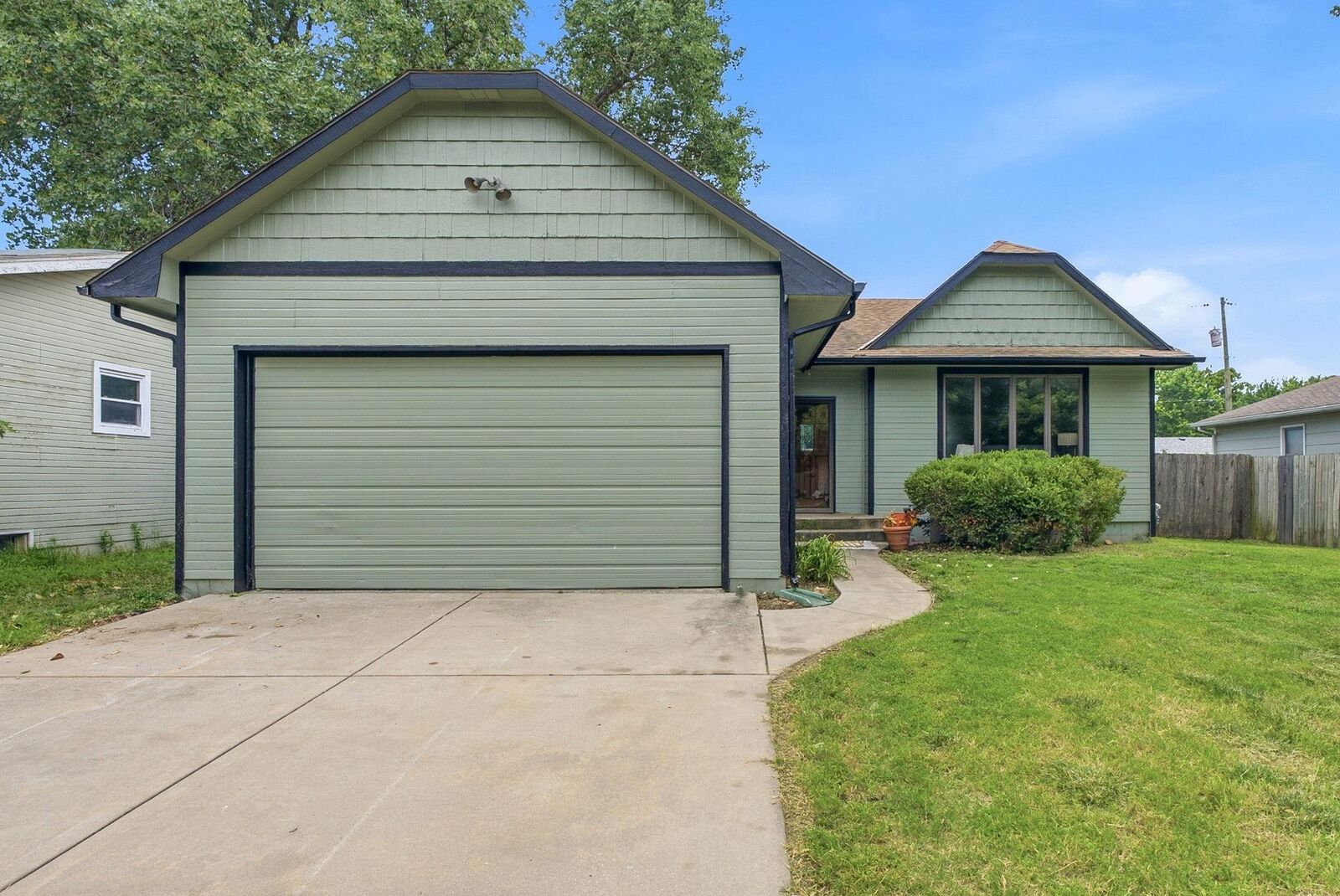Property Photo:  3001 W Savannah  KS 67217 