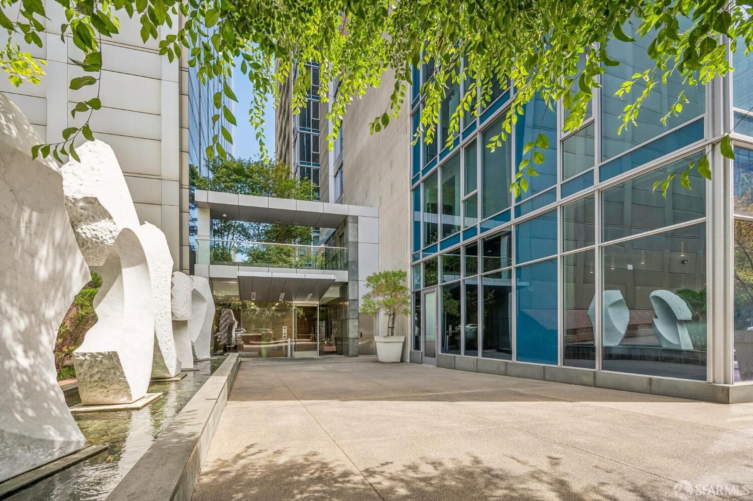 Property Photo: 631 Folsom Street 2B CA 94107