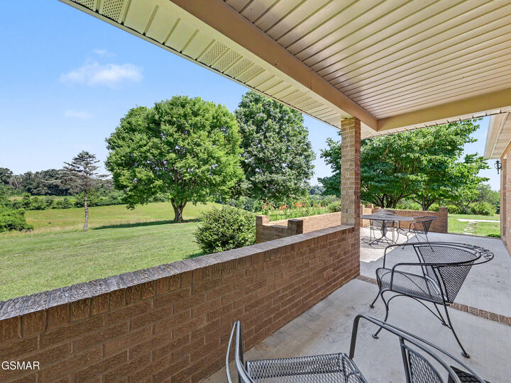 Property Photo:  377 Thomas Loop Road  TN 37876 