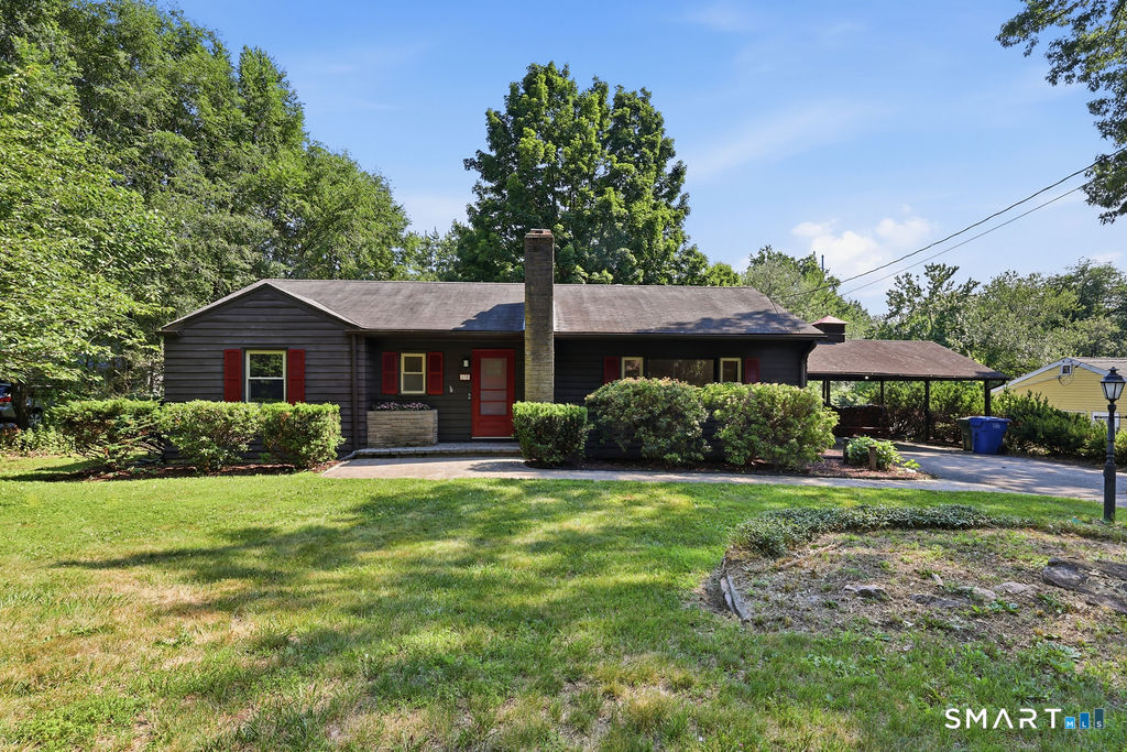Property Photo: 630 South Elm Street CT 06492