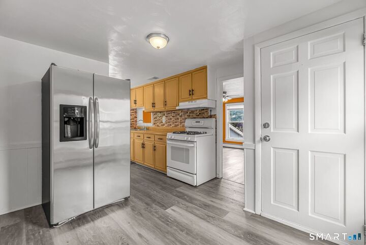 Property Photo:  89 Division Street 2  CT 06401 