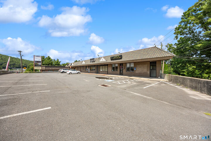 Property Photo:  400 Stillson Road  CT 06705 