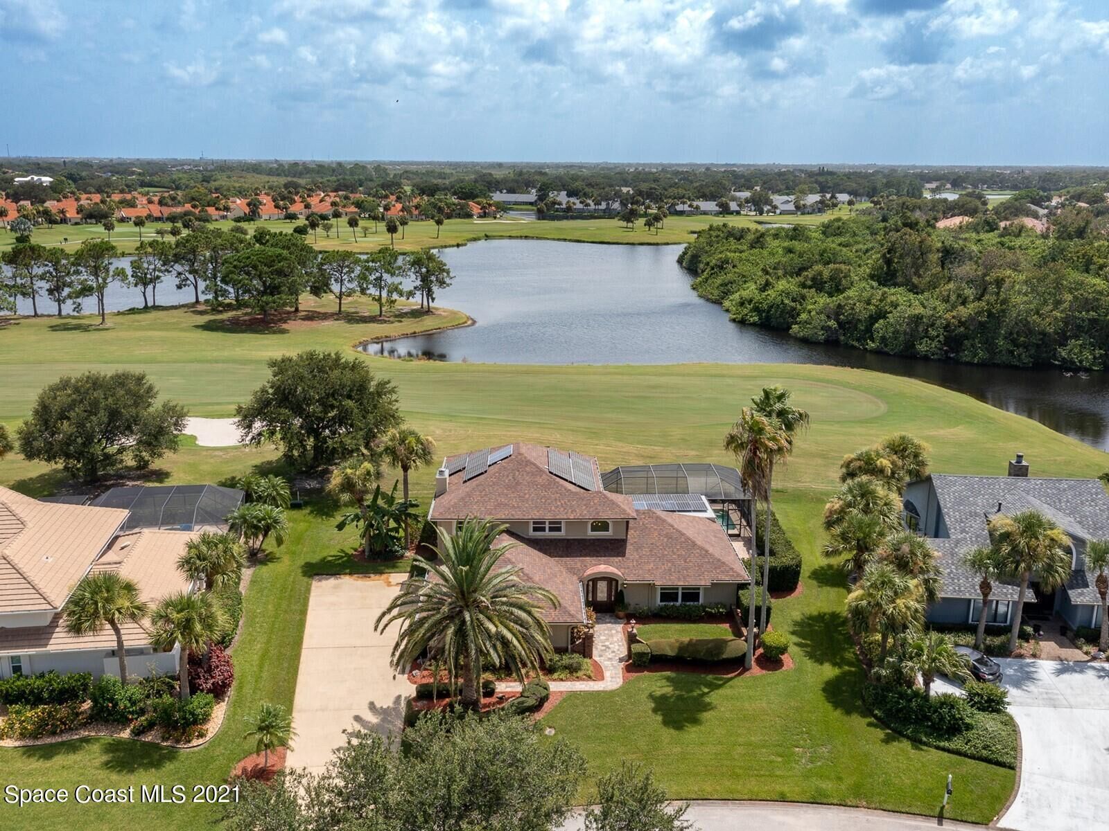 Property Photo: 820 Kerry Downs Circle FL 32940