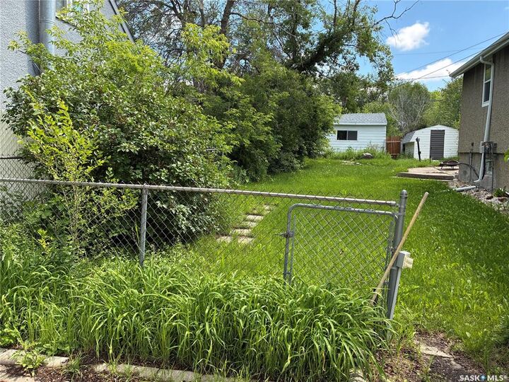 1447 McIntosh Street — photo 1